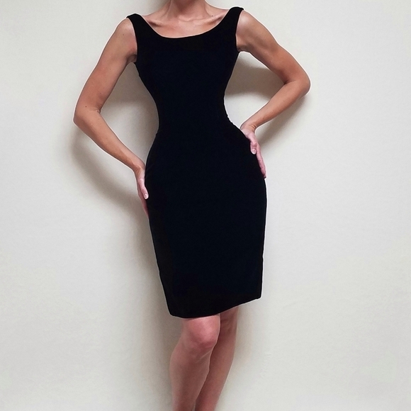 1940s ILGWU Vintage Black Velvet Sheath Dress Ruffle Tulle Collar Mini Cape Set - Picture 2 of 16